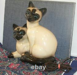 12 vintage Siamese cats TV lamp excellent condition no problems