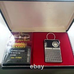 1961 GE General Electric P-8501 POCKET PORTABLE RADIO IN EXCELENT CONDITION