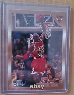 1998-99 Topps O-Pee-Chee Michael Jordan #77 Super Rare in Excellent Condition