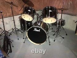7 piece Pearl Drum set, in excellent condition