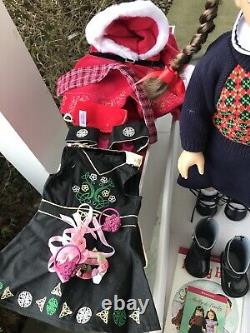 American Girl Doll MOLLY Christmas Outfit EXCELLENT CONDITION ORIGINAL BOX