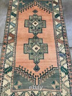 Anatolian Turkish Rug, high Pile, Excellent Condition. 39X73