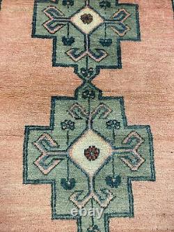 Anatolian Turkish Rug, high Pile, Excellent Condition. 39X73