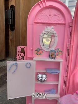 Barbie bed & bath excellent condition and complete ref 18605 1998