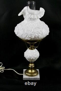 Fenton Milk Glass White Poppy Student Lamp Excellent Condition
