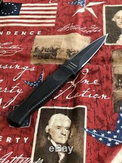 GERBER USA GUARDIAN BOOT KNIFE WITH Locking SHEATH In Excellent Used Condition