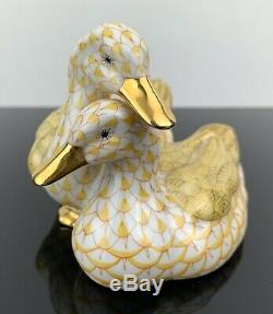 Herend PAIR OF DUCKS Butterscotch Fishnet EXCELLENT CONDITION! MSRP $455