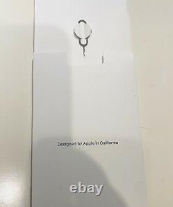 IPhone XR White 64gb Unlocked original Box New Accessories. Excellent Condition