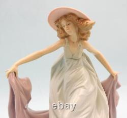 LLADRO May Dance Model 5662 1990-2006 Retired Excellent Condition