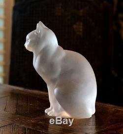 Lalique France Chat Assis Sitting Cat Excellent Condition Signed & Authentic