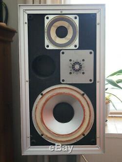 Leak 2030 speakers, vintage 1970's, excellent sound & condition, all original