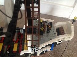 Lego Pirate Ship 6290 Red Beard Runner excellent condition 99% Complete Original