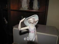 Lladro Figurine 6236 Lady of Monaco with Original Box Excellent Condition