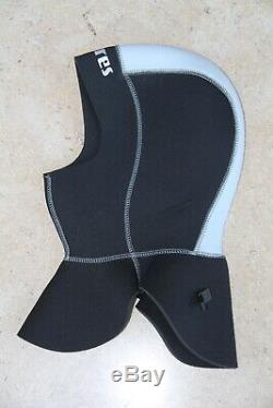 Mares Origin 5mm womens wetsuit size 2 / S in EXCELLENT CONDITION inc. Balaclava