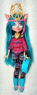 Mattel Monster High Brand Boo Student Isi Dawndancer Doll Excellent Condition