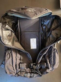 Mystery Ranch Sweet Pea / 3 day Backpack Backpack Excellent Condition