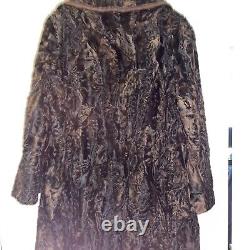 Original Vintage Fur Excellent Condition, Made In Athens Greece (m)