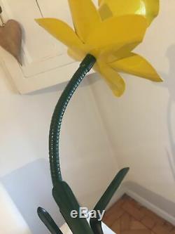 RARE1980s Pop Art daffodil Table Lamp Mike Bliss Excellent Original Condition