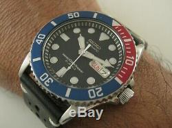SEIKO SKX033 7S26-0040 10Bar Diver's Automatic Date Original Excellent Condition