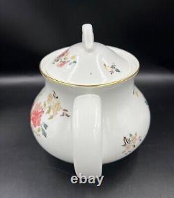 Teapot (full-size) Royal Albert China Garden EXCELLENT Condition