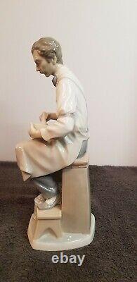 VTG Lladro PHARMACIST Excellent/Mint Condition, STUNNINGLY BEAUTIFUL