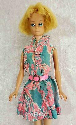Vintage Barbie Blue Eye Shadow Blonde Hair Doll In Excellent Condition 1958