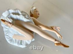 Vintage German Porcelain -Wallendorf Ballerina Swan-EXCELLENT CONDITION