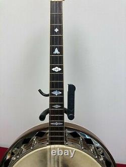 Vintage Gibson TB-2 Tenor Banjo, excellent condition with original HSC