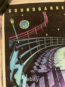 Vintage Soundgarden Superunknown BlackLight Poster 1994 Excellent Condition
