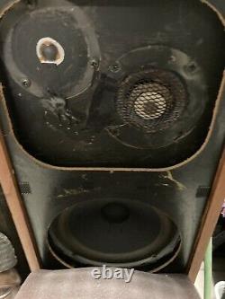 Vintage acoustic AR5 Speakers Original And In Excellent Working Condition