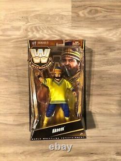 WWE Elite Legends Series 5 Akeem With Defender NEW! MOC! Excellent Condition