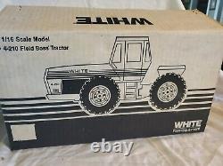 White 4-210 Field Boss Tractor 1/16 Scale With Original Box Excellent Shape