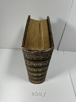 1880 Antique Complete Domestique Sainte Bible Illustré Pages Excellente Condition