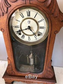 Antique Waterbury Oak Mantel Chiming Horloge, Excellent État, Vers L'année 1900