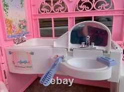 Barbie lit et bain en excellent état et complet réf 18605 1998