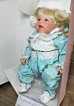 Collection de poupées originales Lee Middleton Sweet Pea Modèle #00713 en excellent état
