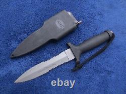 Couteau rare et original Bear Mgc Dagger Gerber Tac et son fourreau, en excellent état