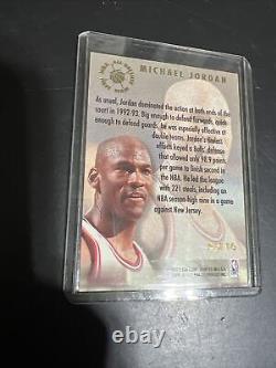 Équipe de défense Fleer Ultra 1993-94 #2 (124 paquets jumbo) RARE Michael Jordan