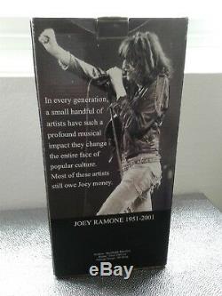 Joey Ramone Rare 12 Figure, Avec Lunettes De Soleil Et Mic, Jo 2003, Excellentes Conditions