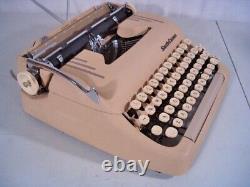 Machine à écrire Smith Corona Silent Super de 1957 en condition ORIGINALE excellente