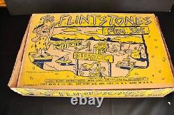 Marx Original Flintstones Play Set # 5948 Presque Complet En Excellent État