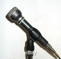 Microphone D'origine Années 1960 De Cardioid'beatles Des D19c De Akg En Excellent État