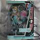 Monster High Lagoona Blue School's Out Doll Boxed Excellent État
