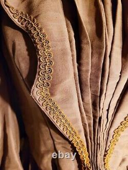 Robe victorienne ancienne originale cousue à la main en excellent état, qualité muséale.