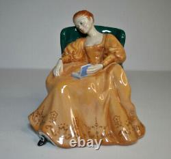 Royal Doulton Romance Figurine Hn 2430. Excellente Condition. Qualité Des Musées